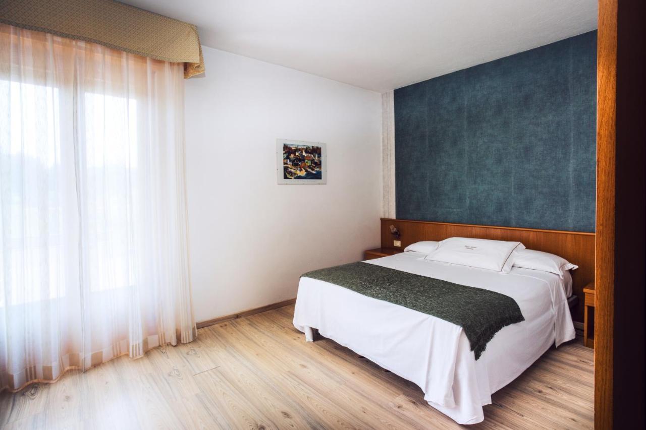 Hotel Marina Viverone Ngoại thất bức ảnh